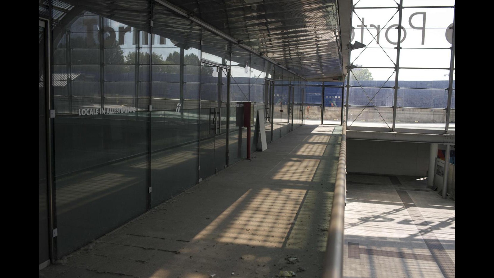 Torino, Porta Susa tra lavori non finiti e rabbia di passeggeri e taxisti