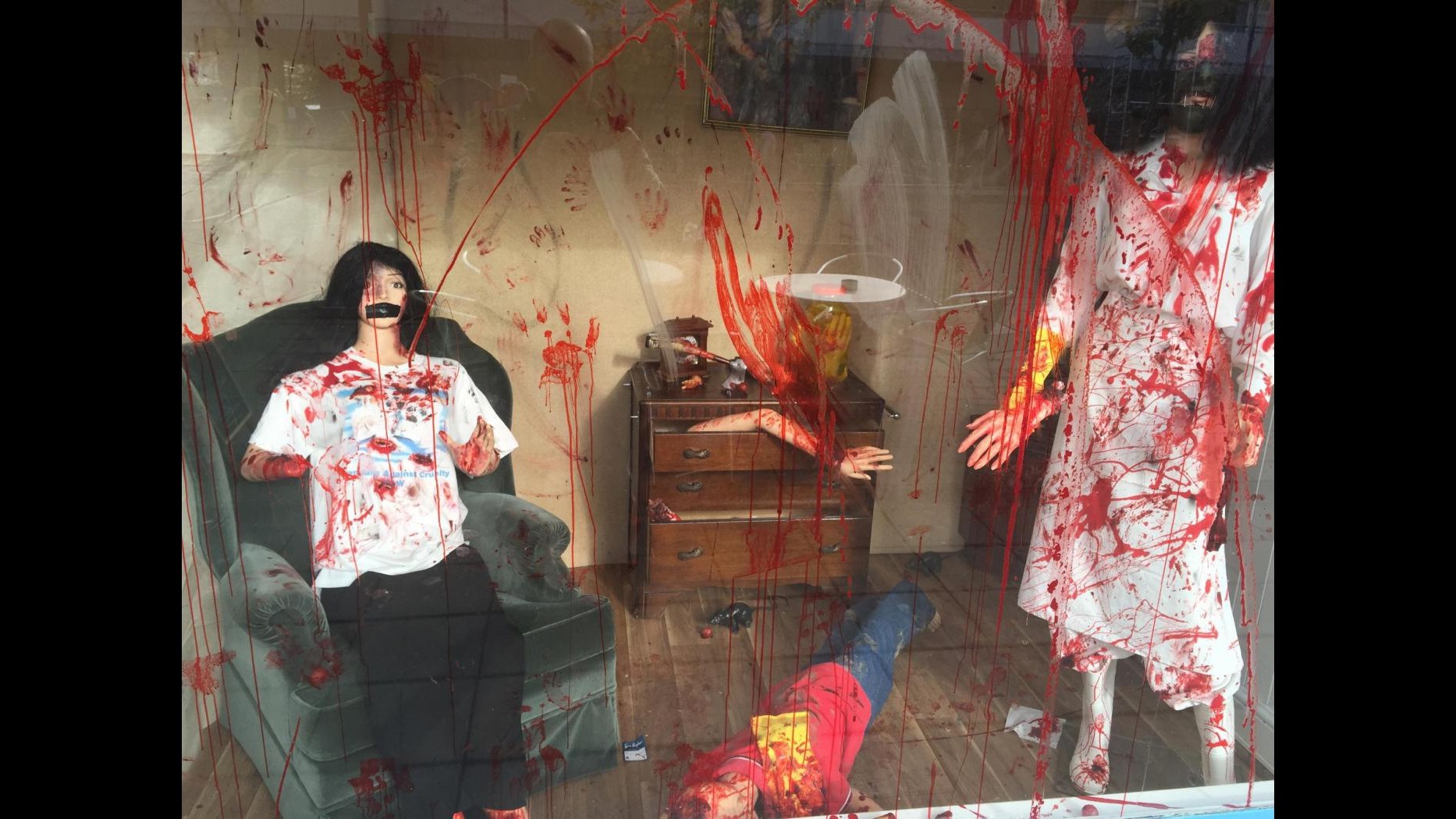 Halloween, associazione esorcisti: in siti per bimbi link satanisti