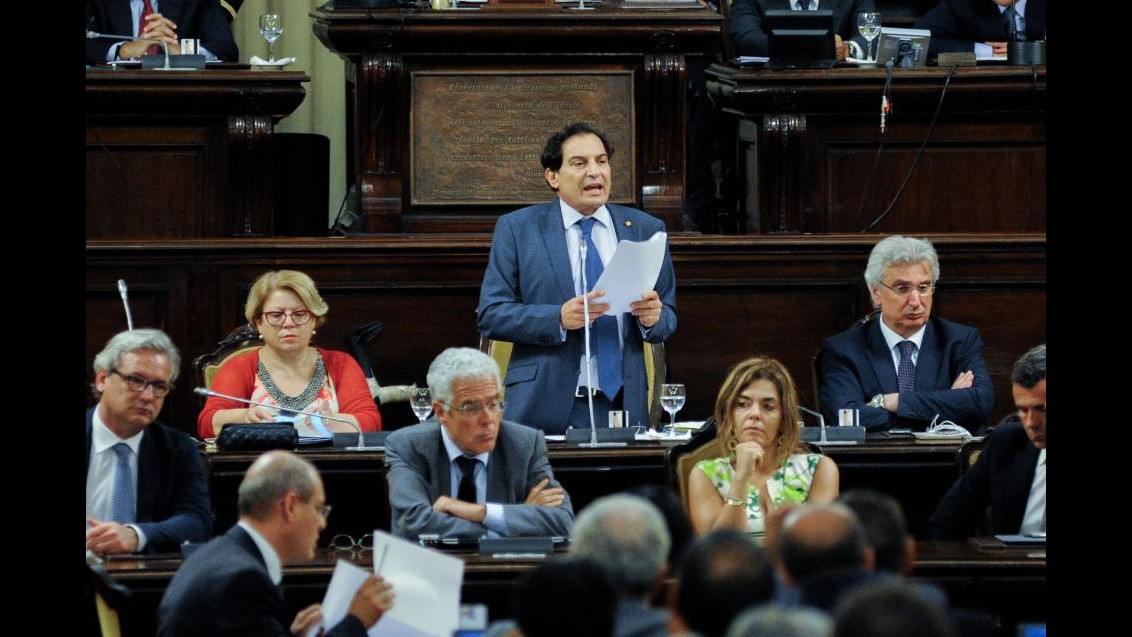 Crocetta, il Pantheon del governatore da Hemingway a Brecht