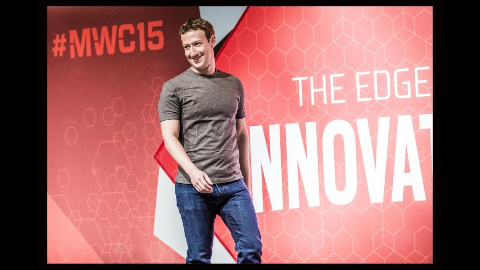 Internet, Microsoft la società più grande, Facebook rende di più