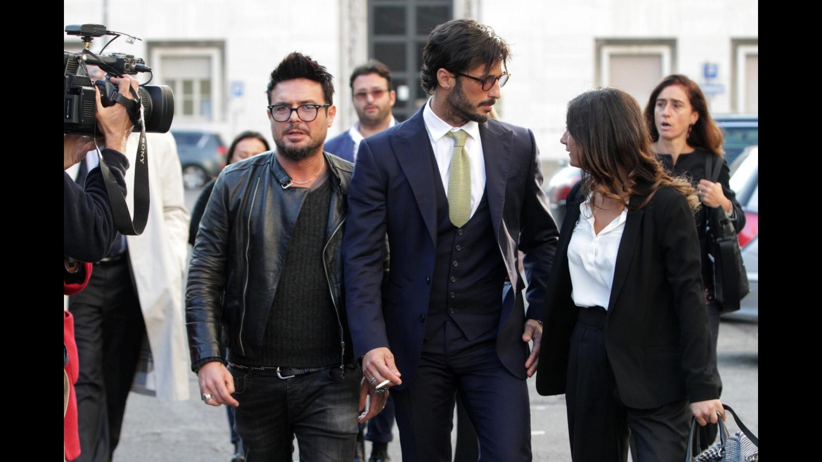 Fabrizio Corona ai servizi sociali: lascia la comunità di don Mazzi e torna a casa