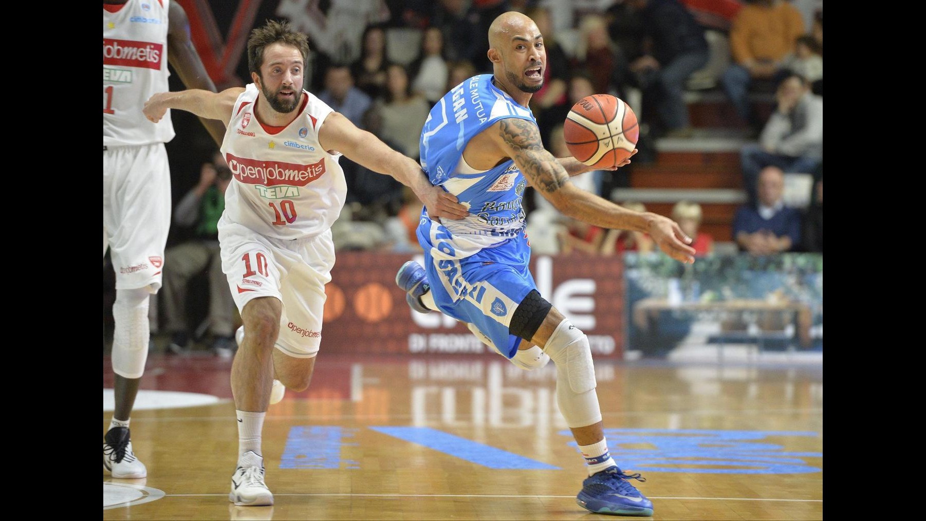 Basket, Serie A: Varese-Sassari 70-86 nel posticipo