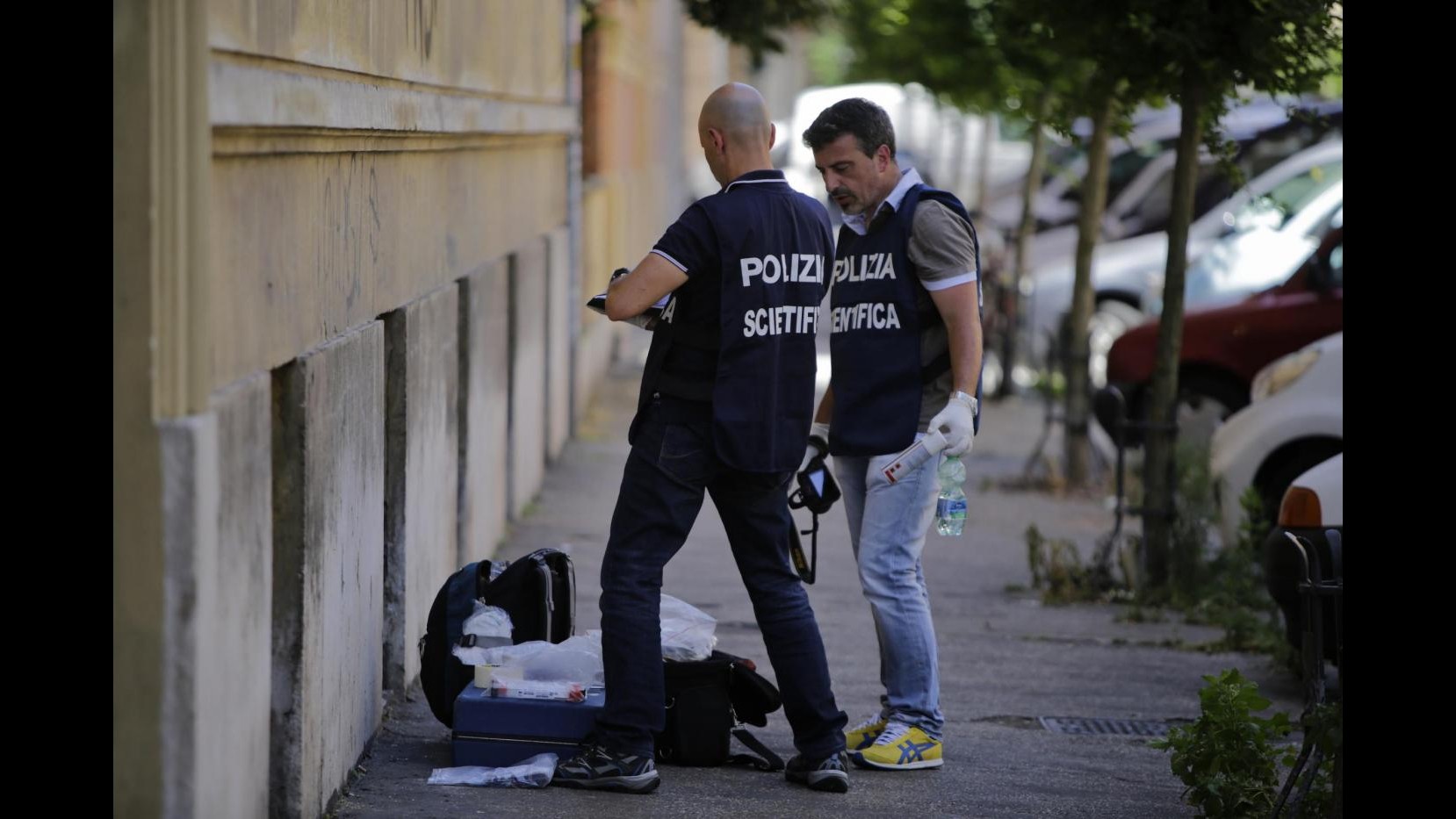Torino, in classe con la pistola per vendicare l’amica: denunciato