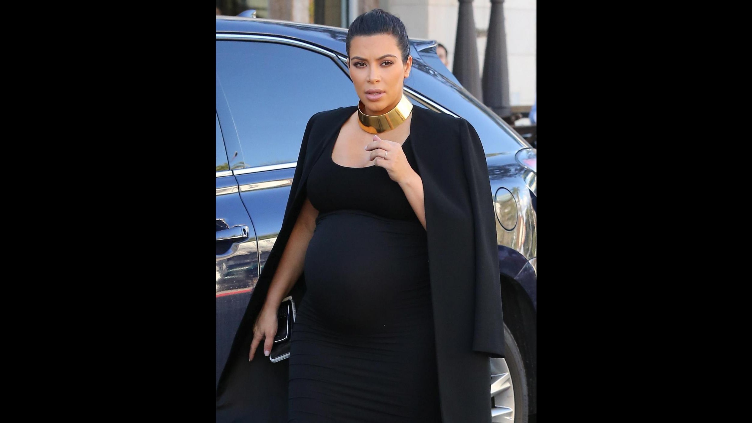 Kim Kardashian: In gravidanza ho già preso quasi 24 chili