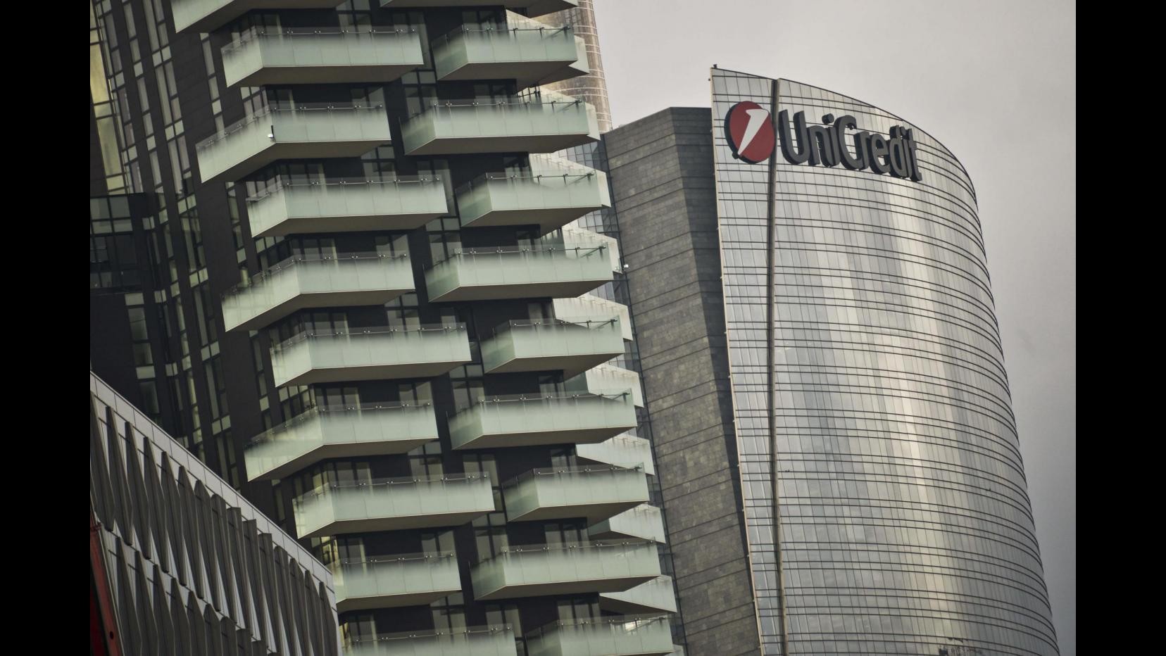 Unicredit, piano strategico su costi e utili taglio di 18.200 dipendenti in Europa