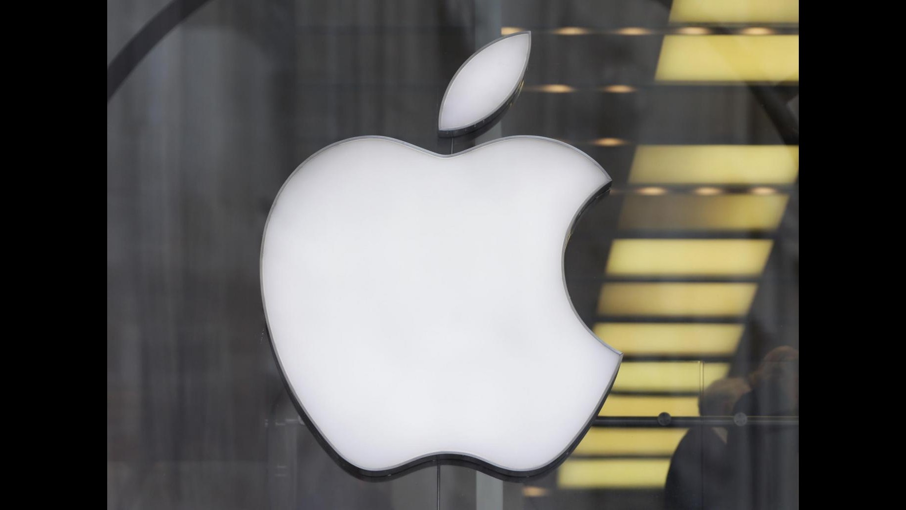 Apple in calo a Wall Street, timori su domanda nuovo iPhone 6s