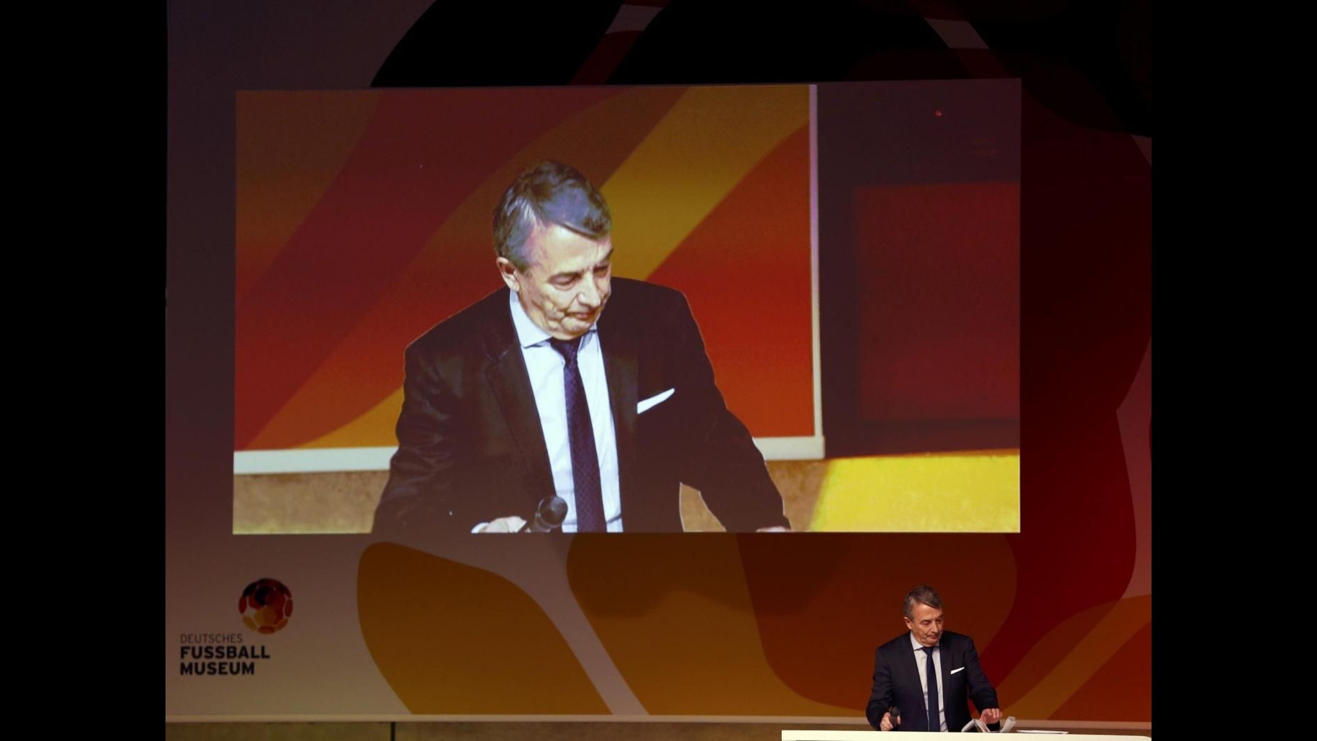 Calcio: si dimette presidente Federazione tedesca Niersbach