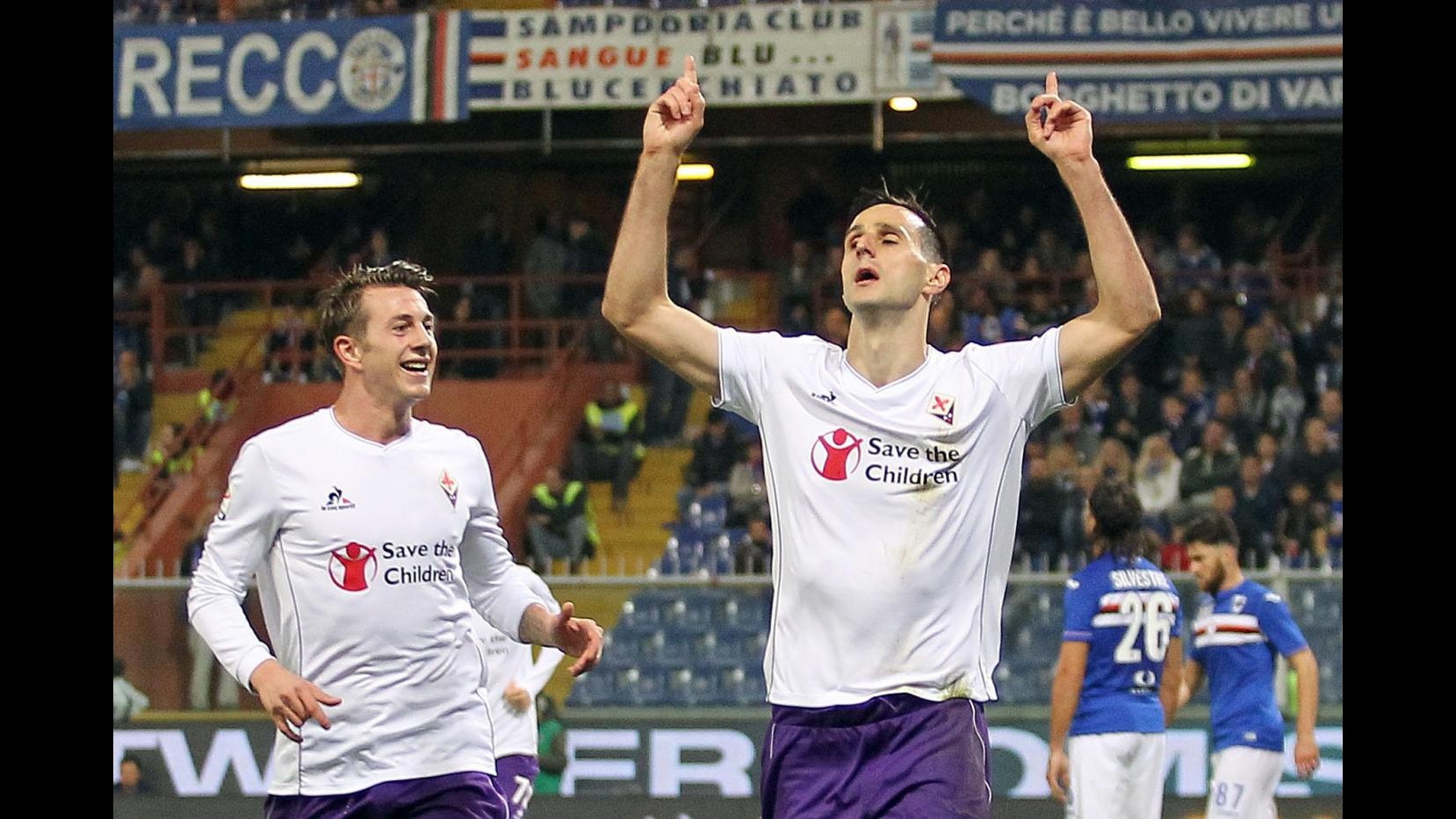 Serie A, Fiorentina aggancia Inter in vetta: Sampdoria ko 2-0