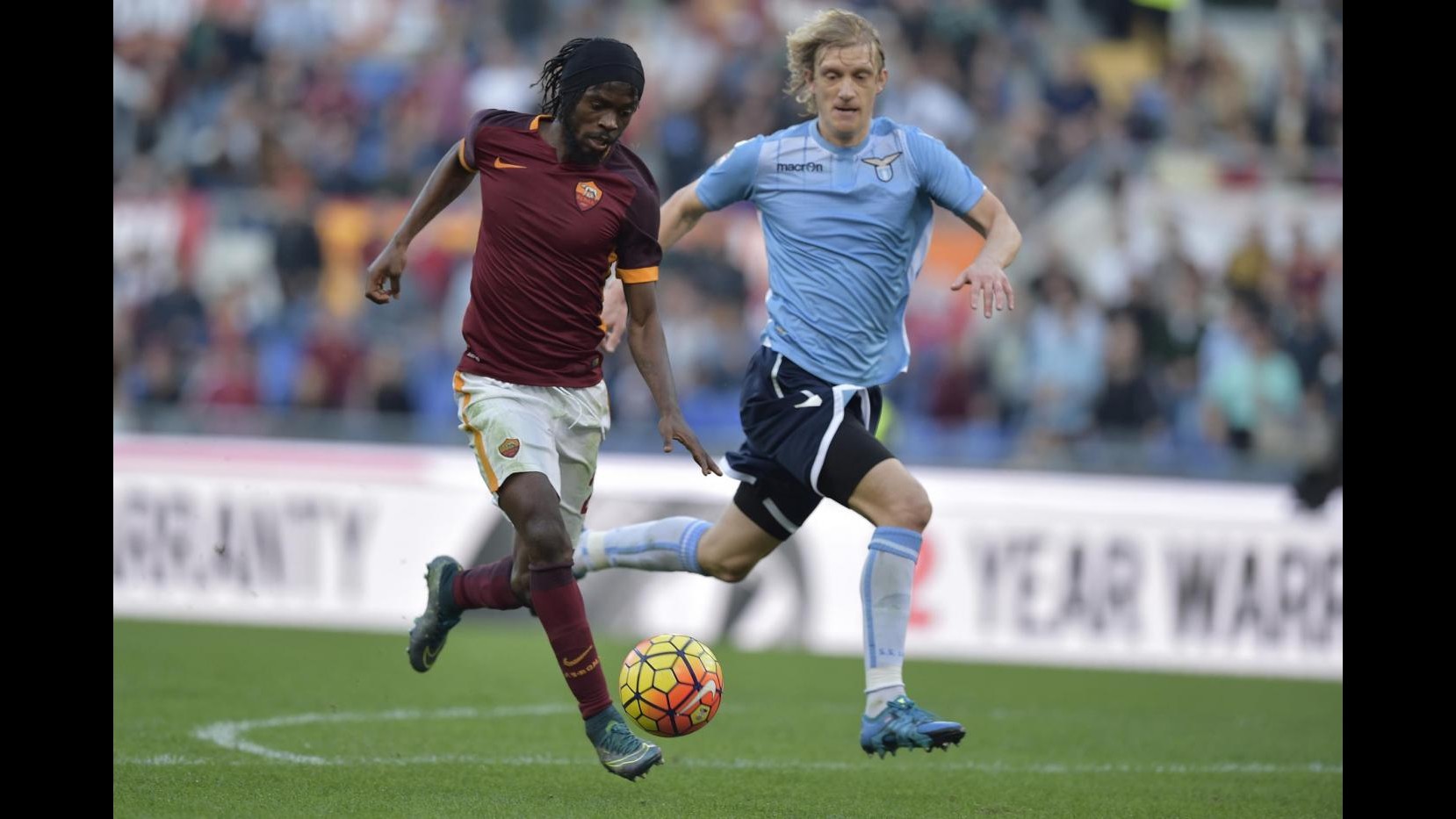 Serie A, Dzeko-Gervinho il derby è della Roma: Lazio ko 2-0