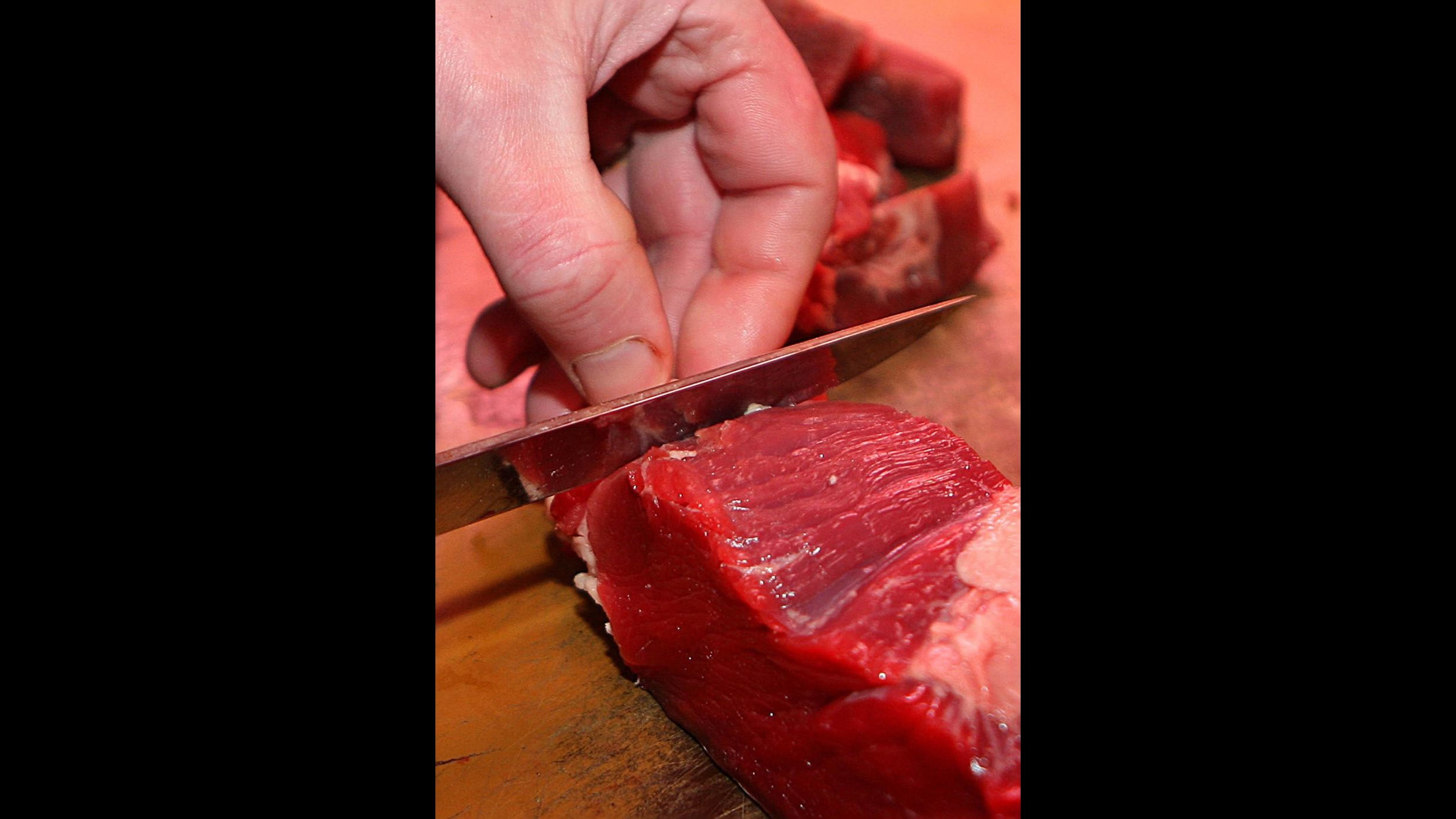 Salute, Federcasalinghi: Carne rossa? Governo intervenga per famiglie