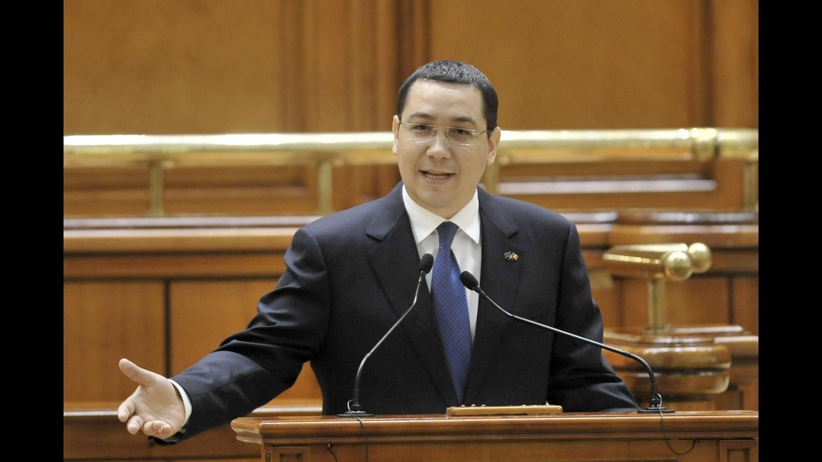 Romania, premier Ponta si dimette: ora rimpasto, improbabili elezioni
