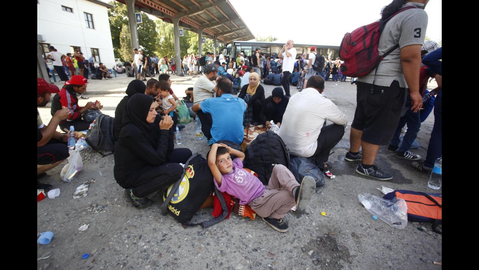 Migranti, Frontex: 800mila ingressi irregolari in Ue da inizio 2015