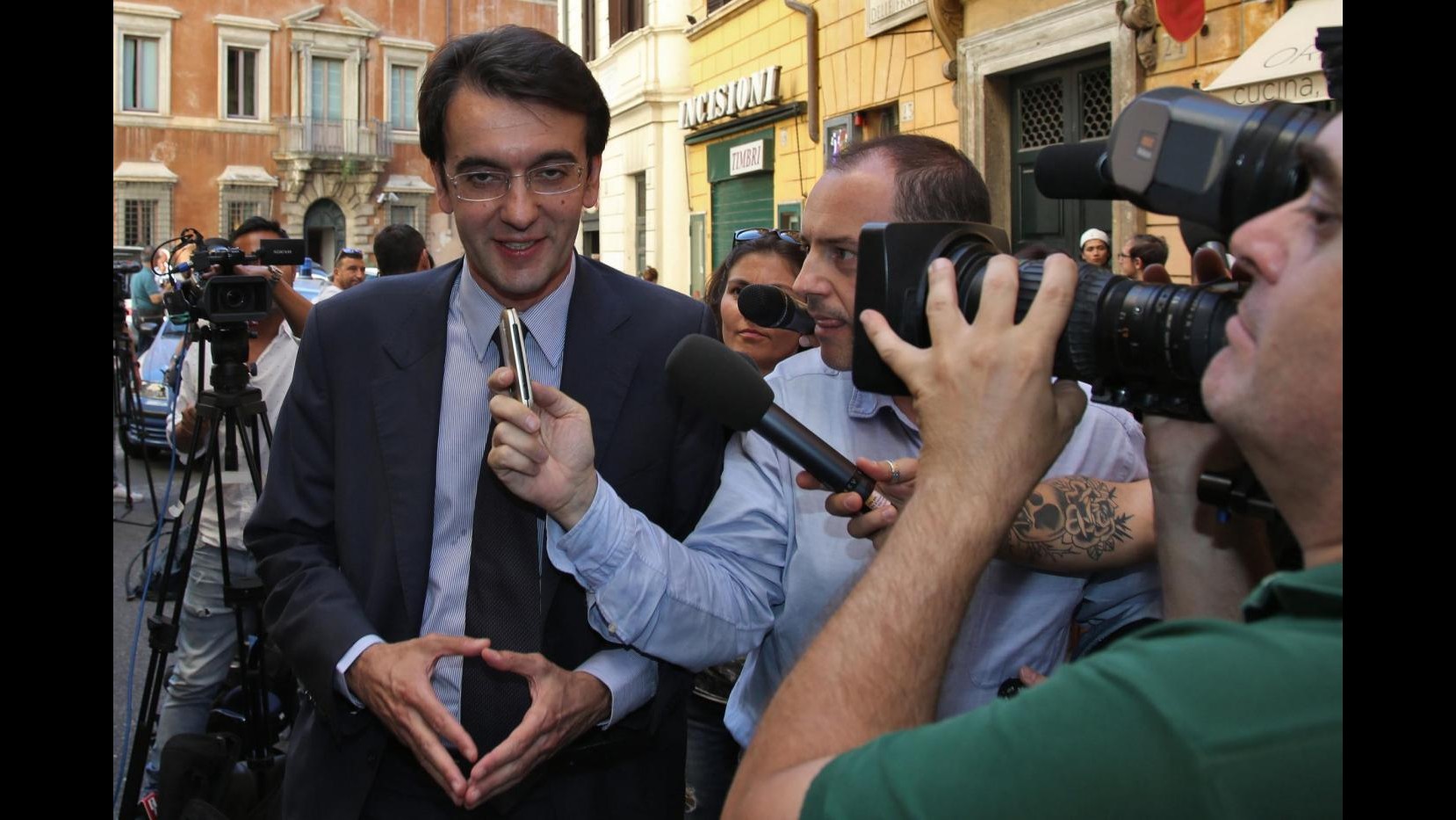 Pd, tre parlamentari lasciano il partito: D’Attorre, Galli e Folino