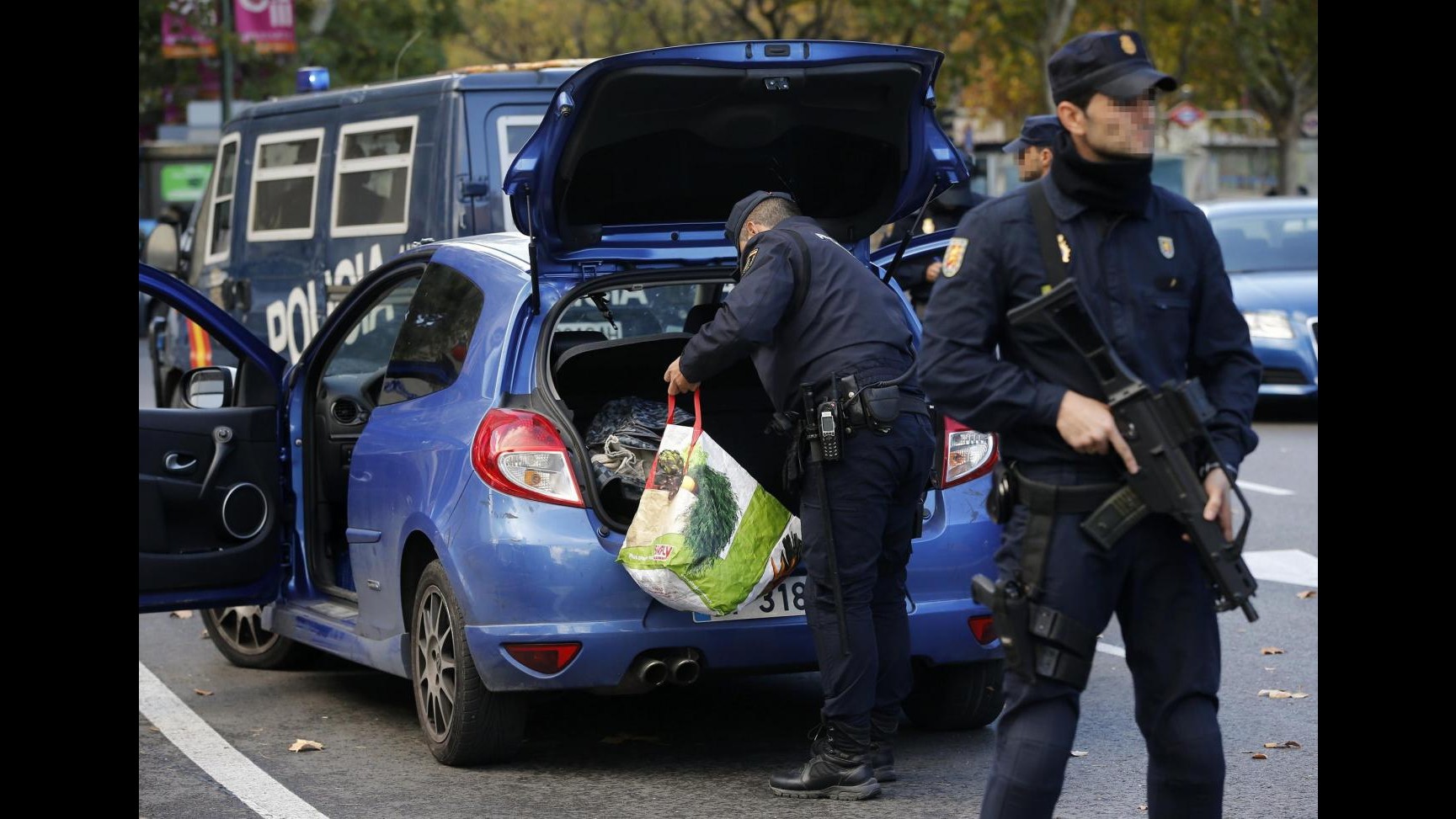 Liga, Clasico blindato: code per i controlli al Bernabeu