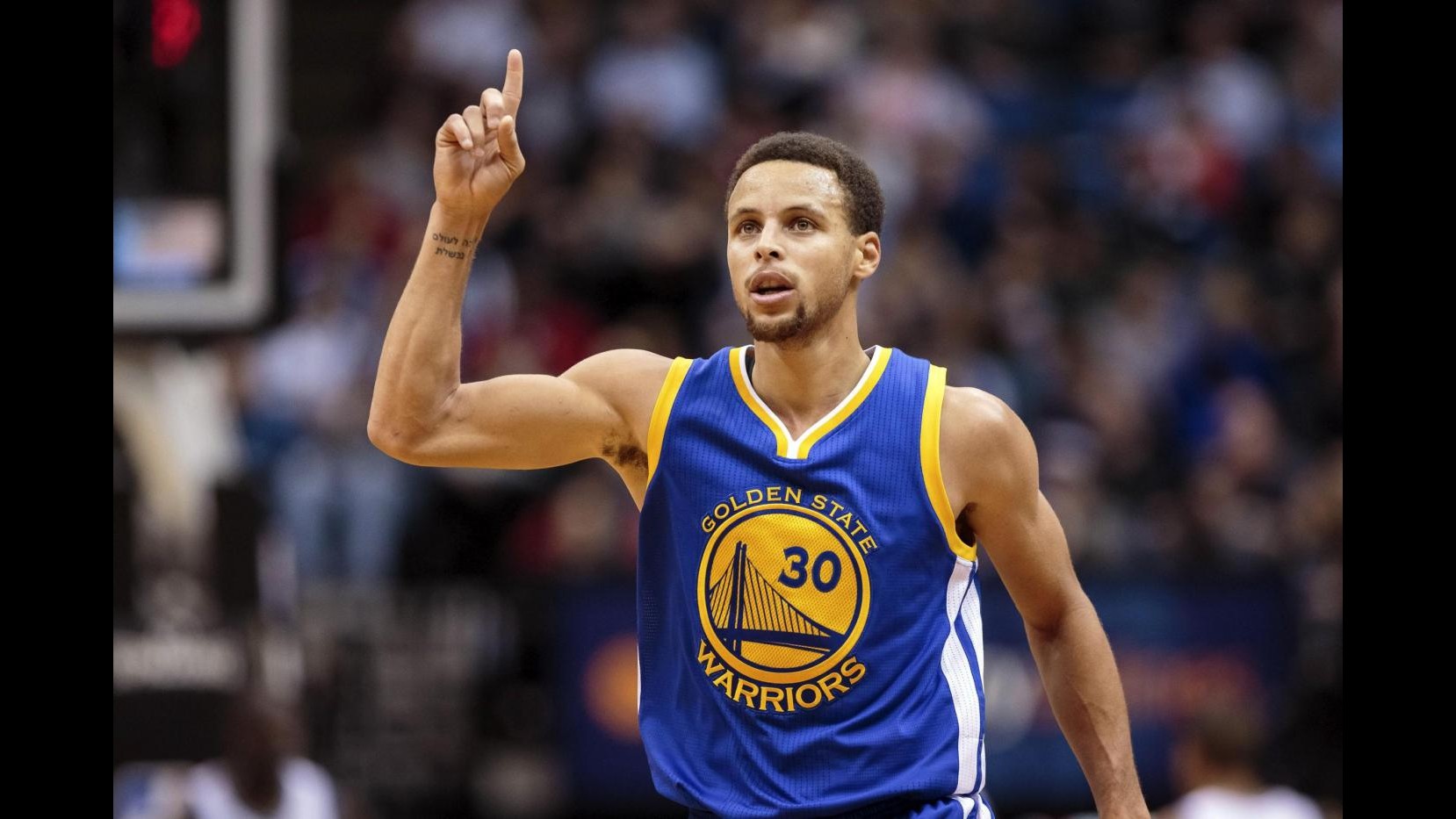 Nba, Golden State vince ancora, ko Bargnani e Gallinari