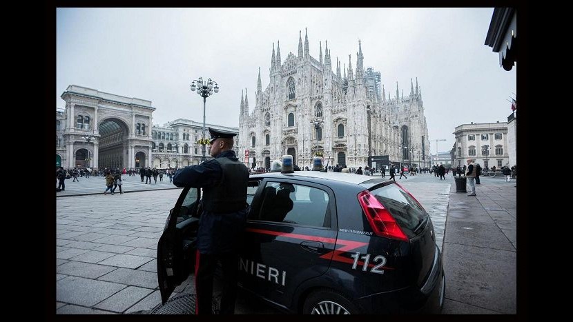 Milano, nuovo falso allarme bomba per trolley abbandonato in Duomo