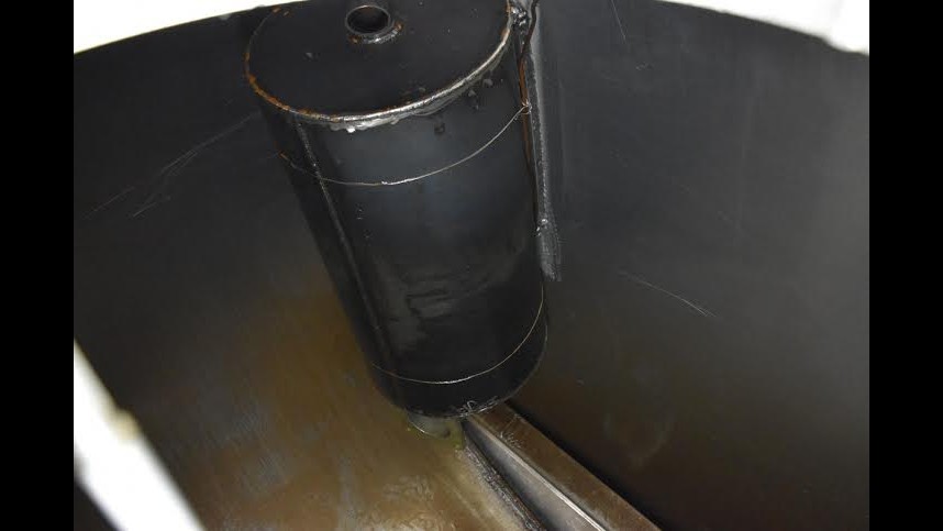 Vibo Valentia, frodava distributori occultando il carburante: denunciato