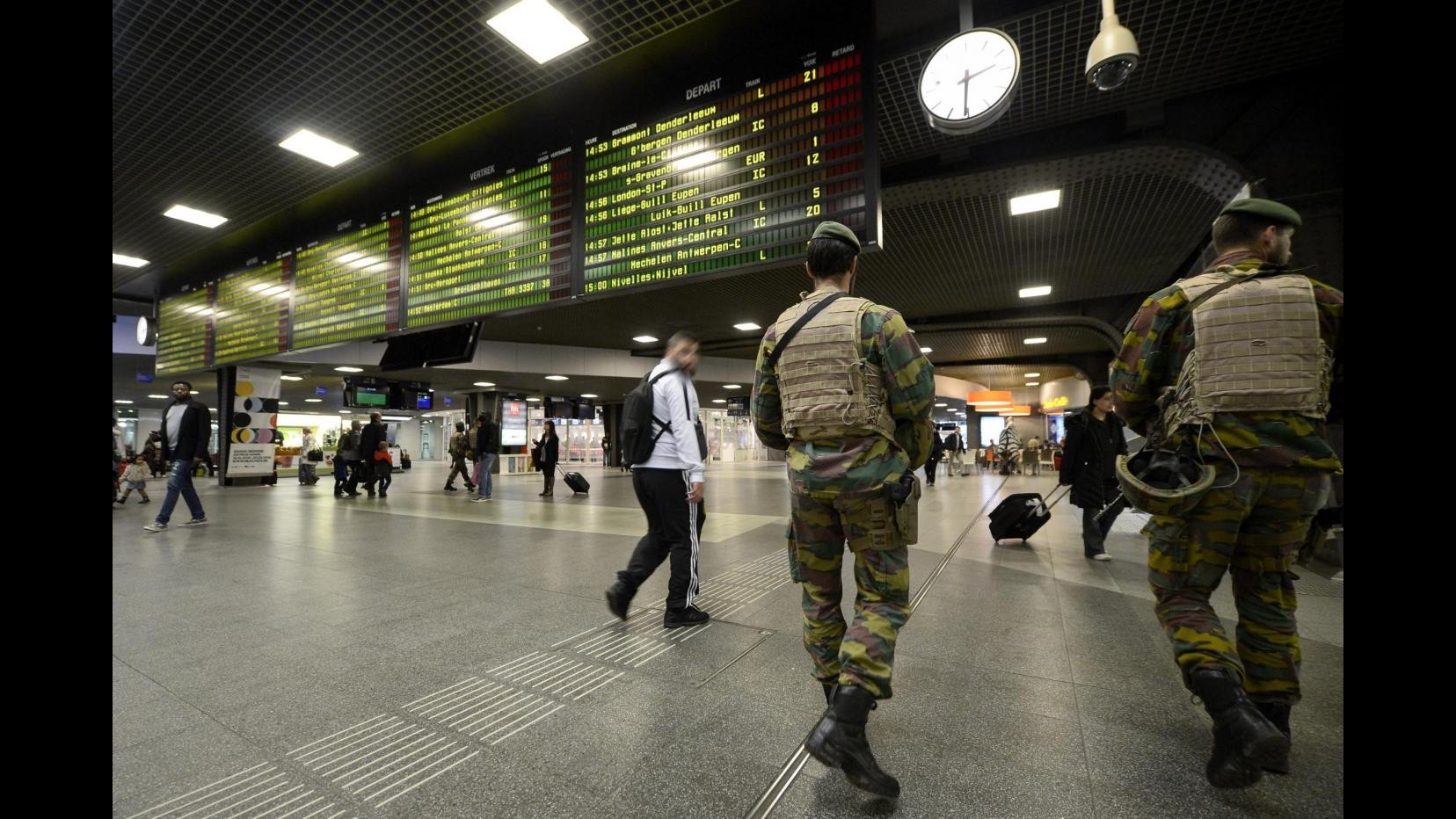 Strage Parigi, Abdeslam avvistato in Belgio. Abaaoud era  in metro durante attentati