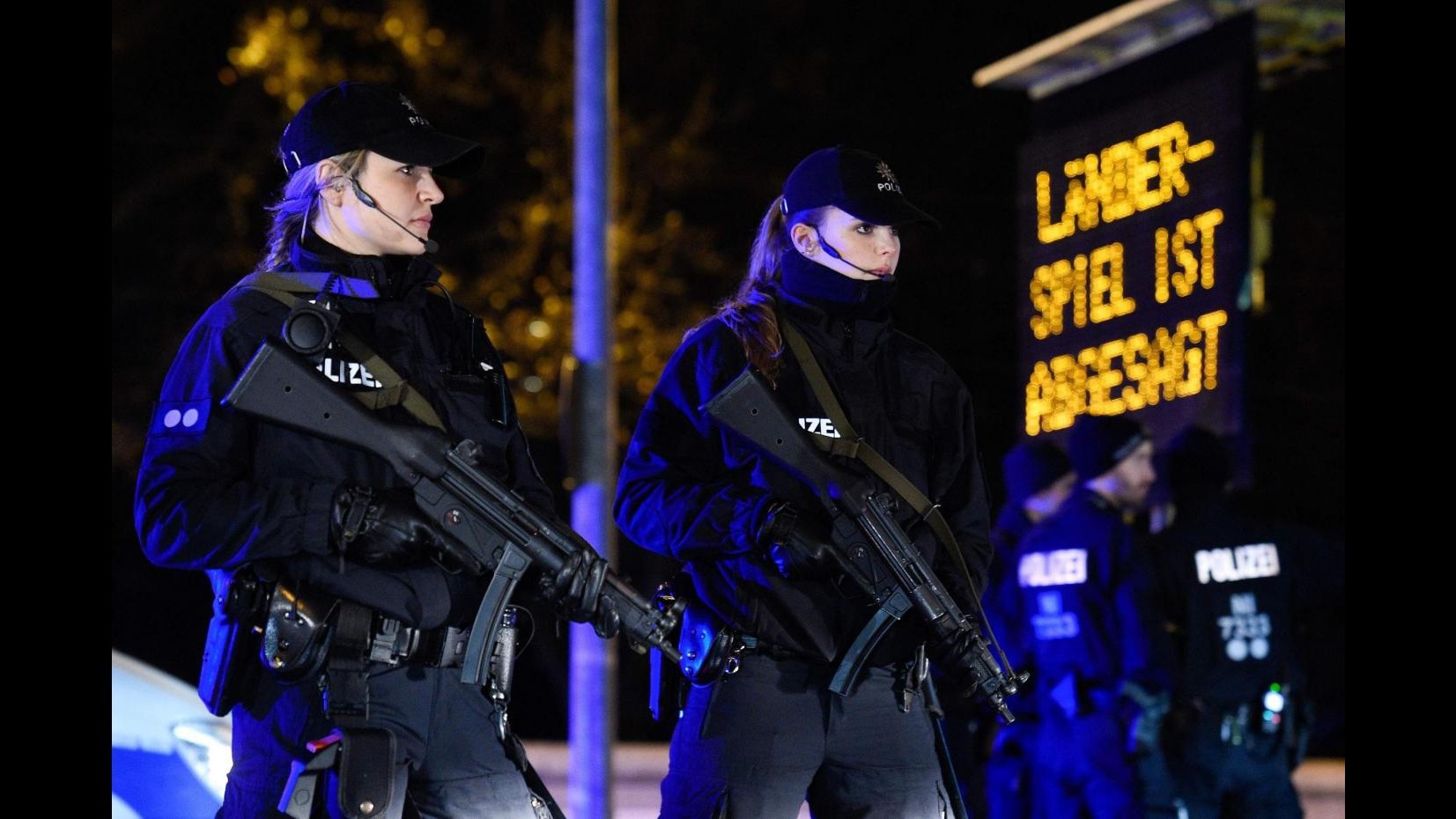 Hannover, polizia indaga su minaccia terroristica a stadio di Germania-Olanda