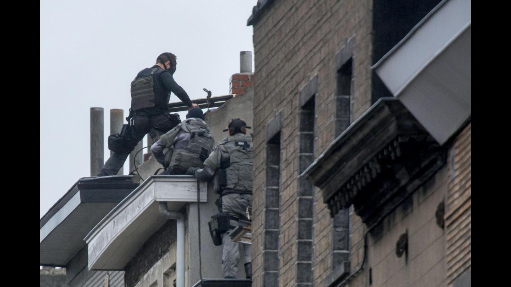 Strage di Parigi, è stato arrestato ieri a Molenbeek in Belgio l’artificiere dei terroristi