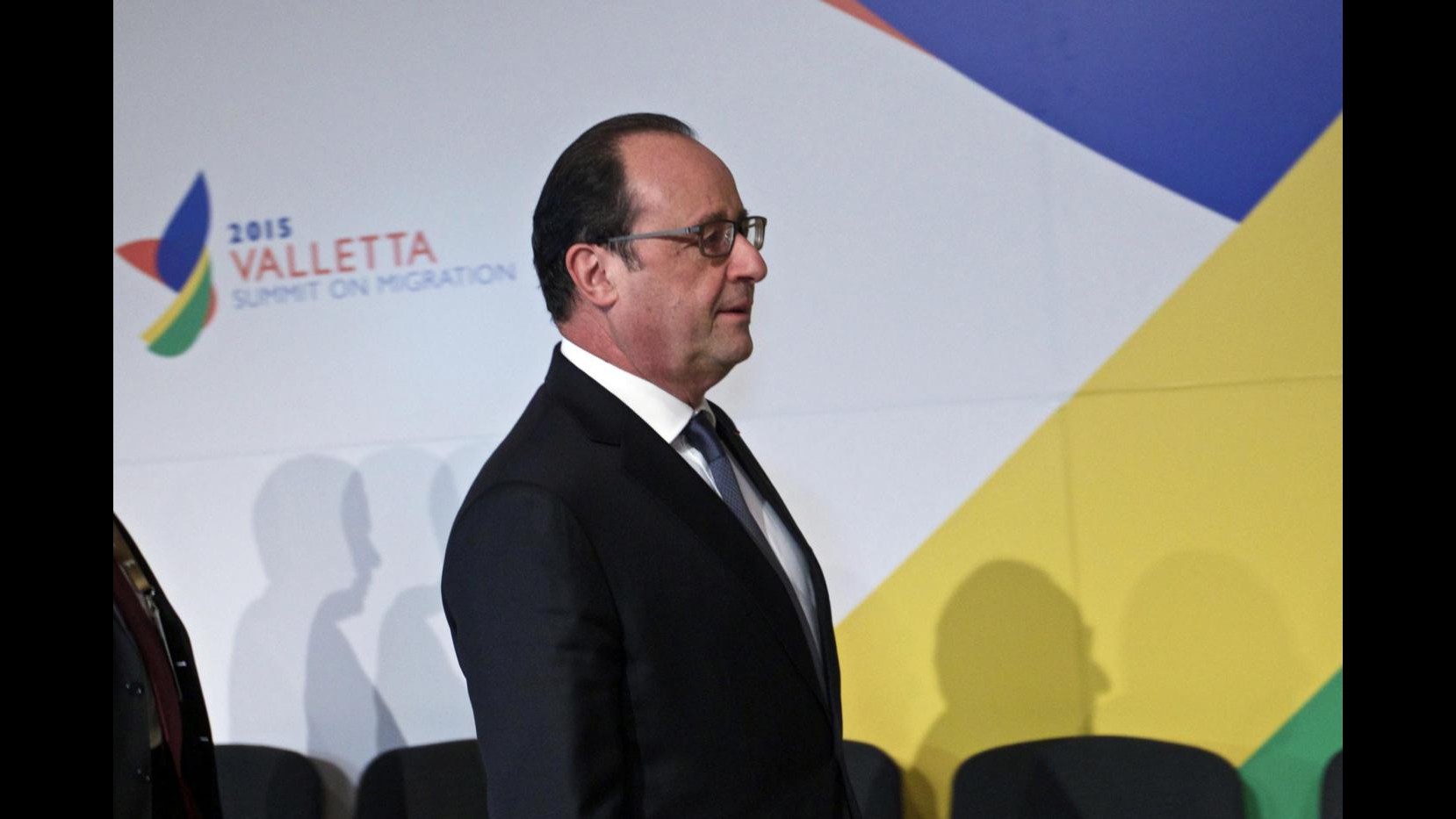 Parigi, Hollande dichiara stato d’emergenza: Risposta determinata