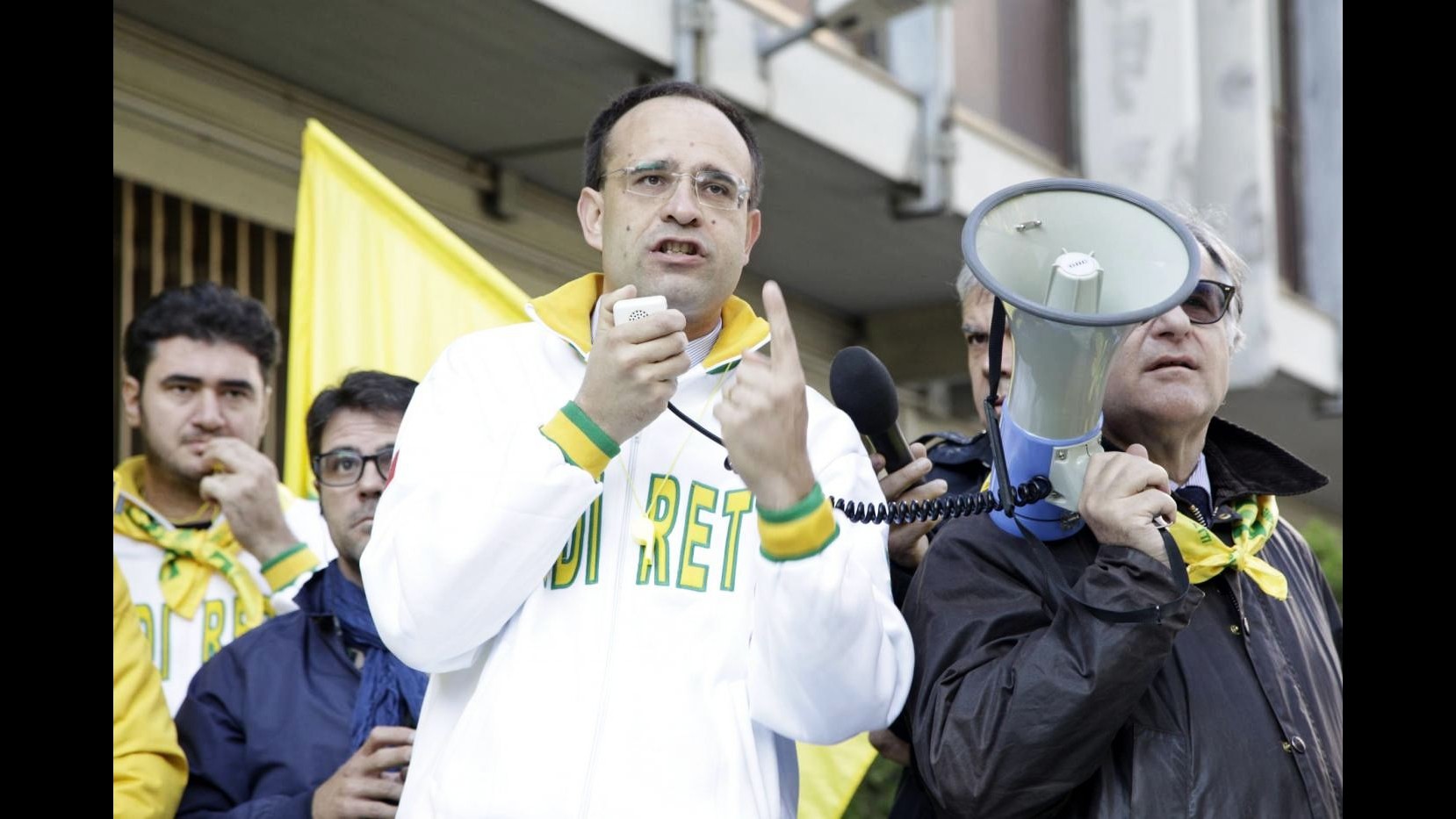 Protesta Coldiretti a Roma, Latte in polvere davanti Antitrust