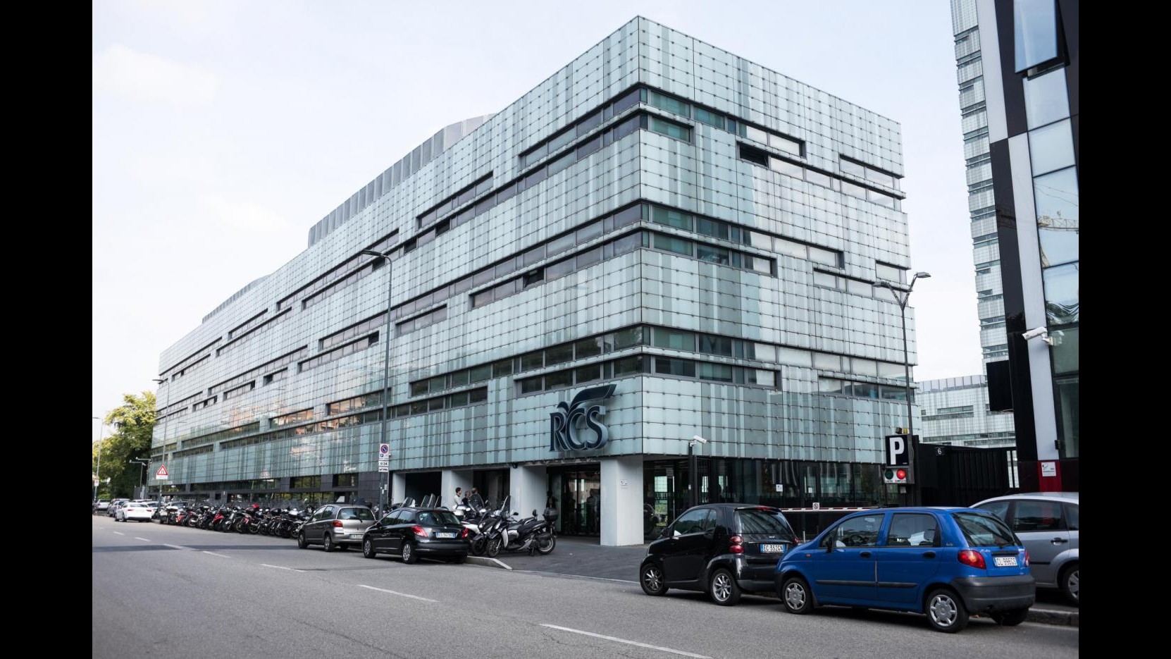 Rcs: Nei primi nove mesi perdita netta di 126.4 milioni, crollo in Borsa