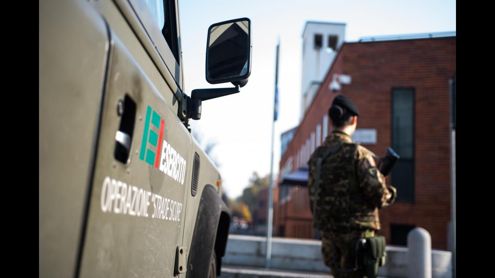 Milano, ebreo accoltellato in strada non rischia la vita. Pisapia: Fatto gravissimo