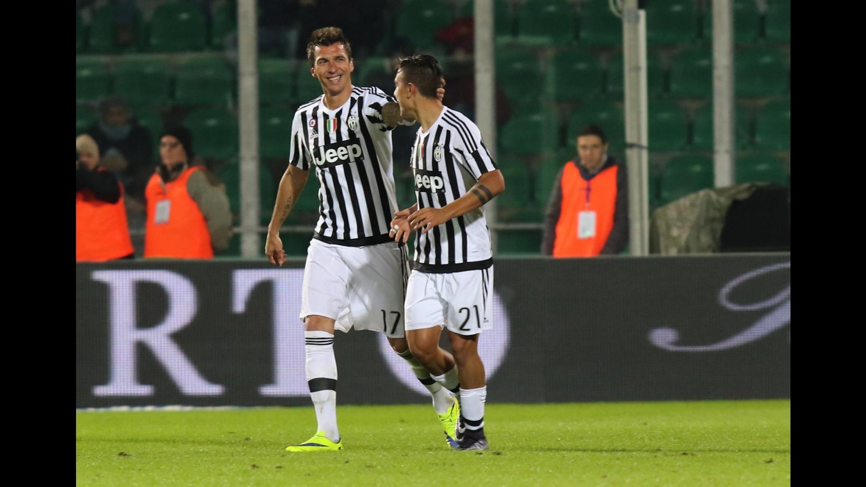 Serie A, Juve passa a Palermo con super Mandzukic e vola in zona Europa