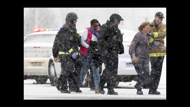 Usa, uomo armato assalta clinica abortiin Colorado: 3 morti e 9 feriti