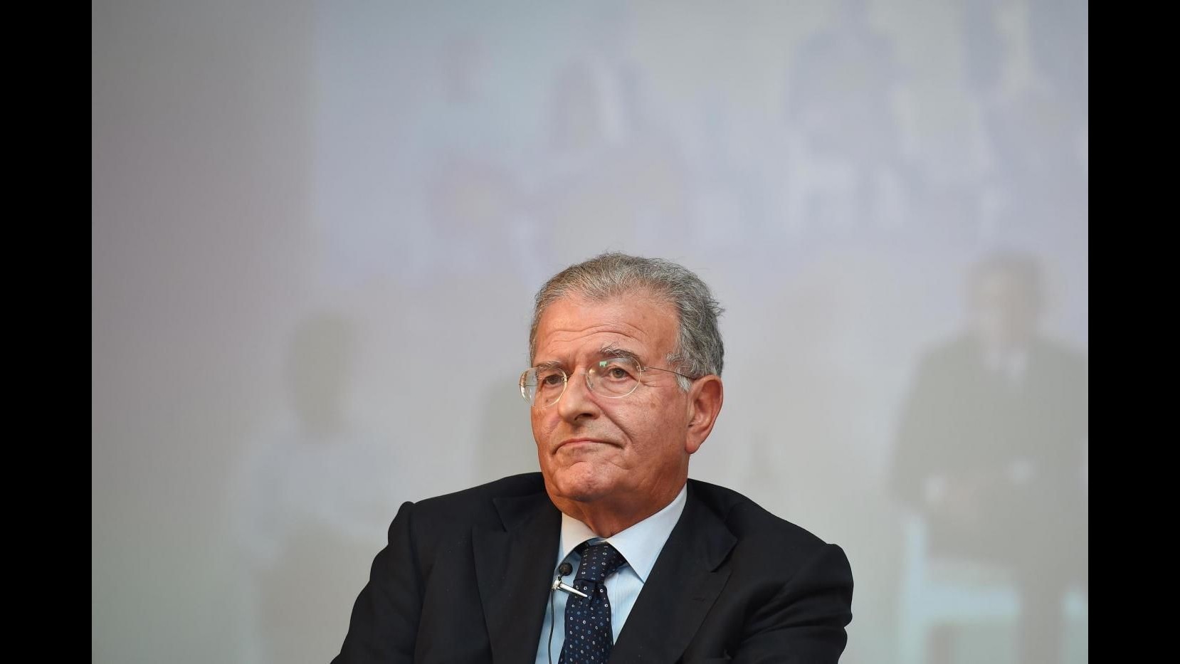 Isis, Cicchitto: Serve grande coalizione con Russia. Stop sanzioni