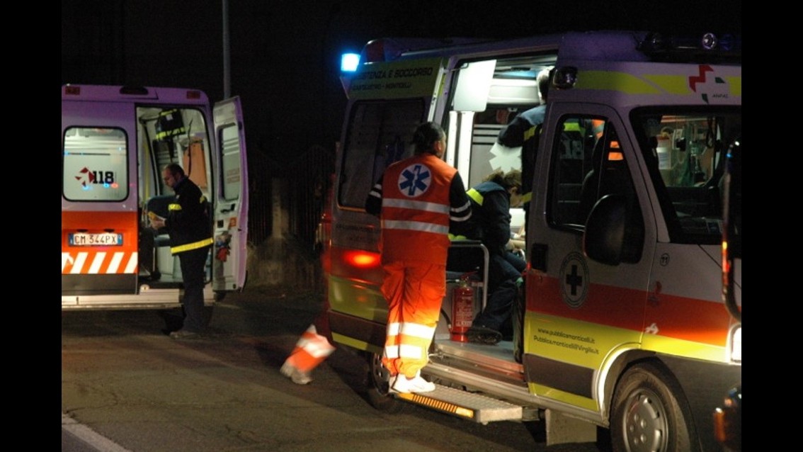 Milano, ortopedico investito da un 37enne alla guida senza patente