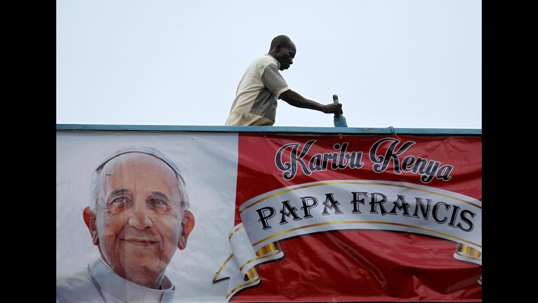 Papa in Africa come messaggero di pace: prima tappa Kenya. Timori per la sicurezza