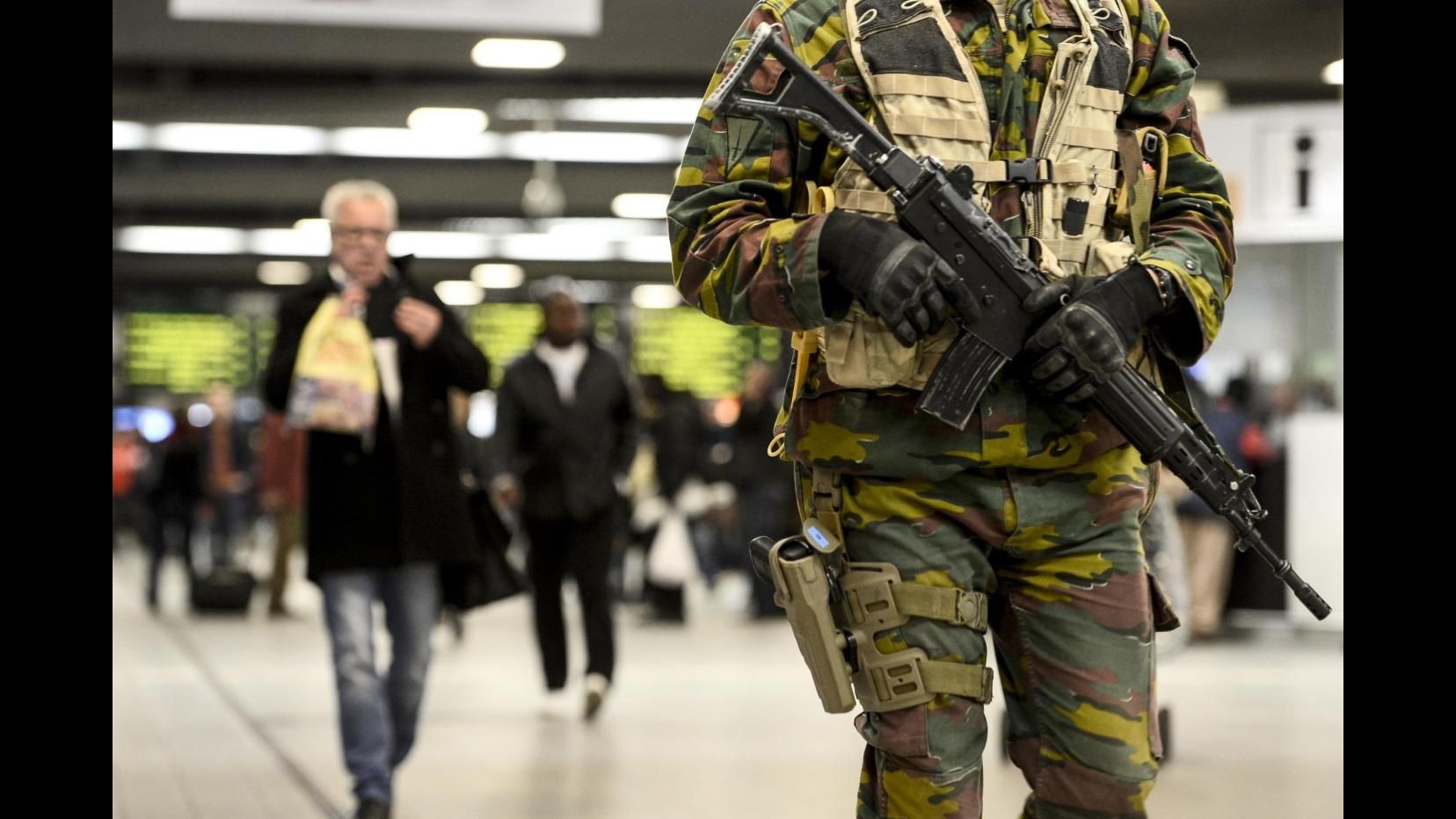 Parigi, procura belga: 17 rilasciati, un incriminato