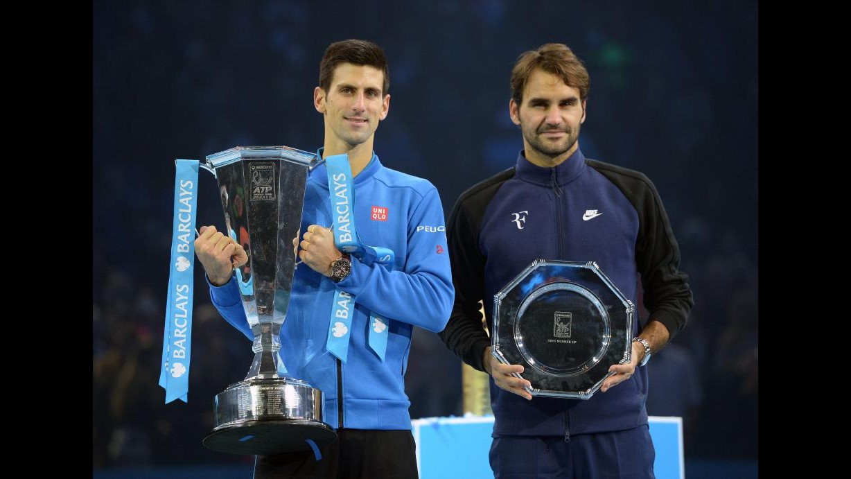 Tennis, Djokovic cala pokerissimo alle Atp Finals. Federer ko in finale