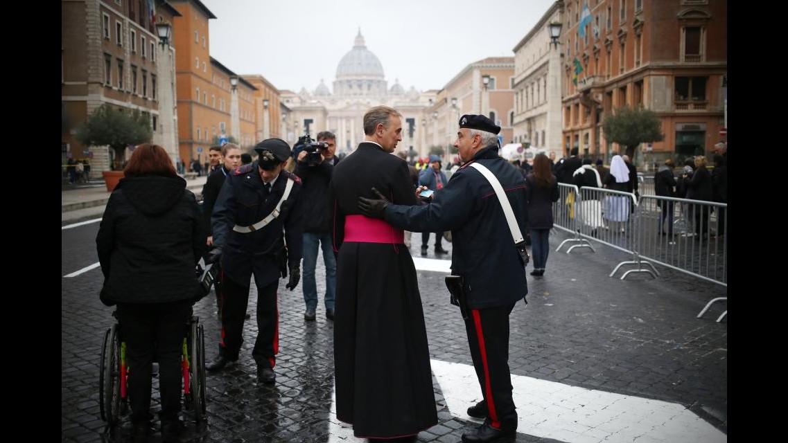 Metal detector e no fly zone, Roma blindata supera il test sicurezza