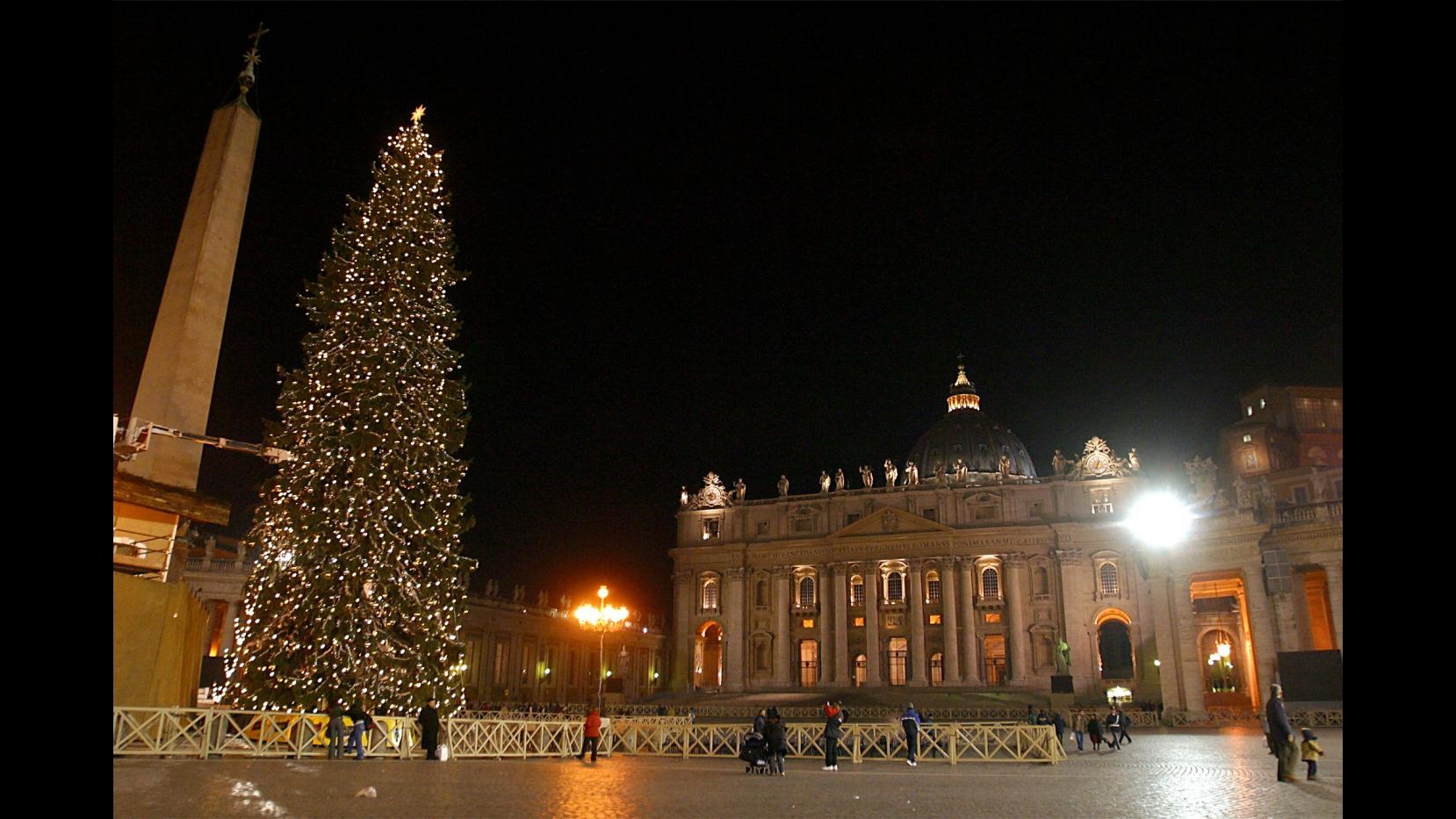 Natale, Coldiretti: Addobbo dell’albero al via per nove italiani su dieci