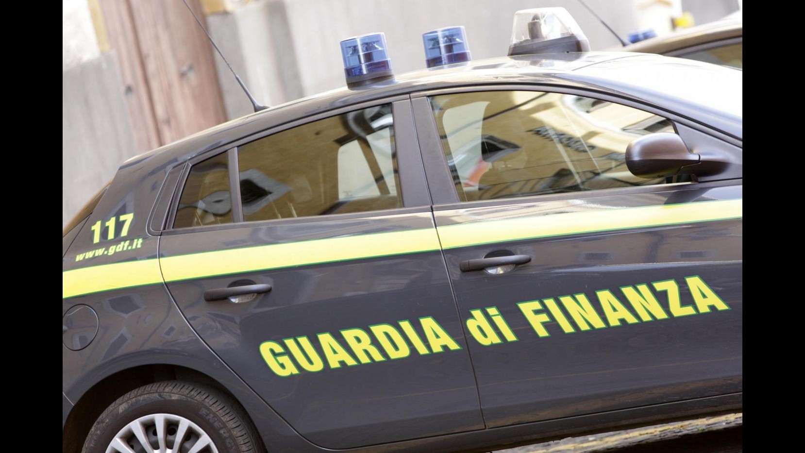 Giubileo, sequestrati oggetti sacri contraffatti per un milione di euro