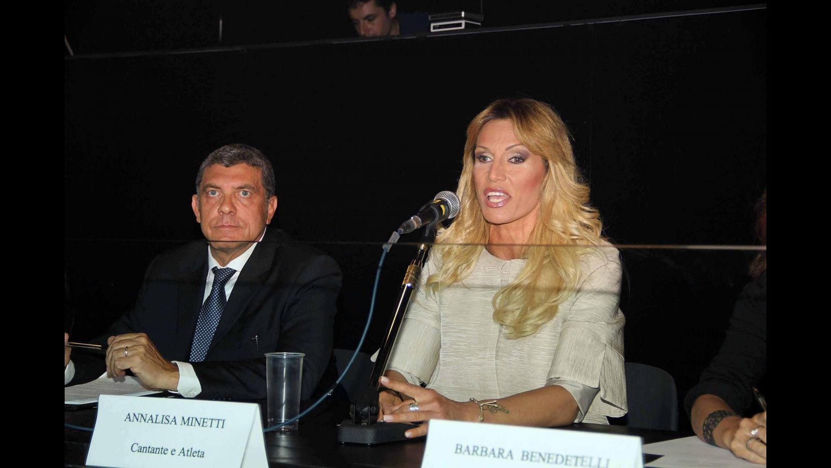 Domenica Live, Annalisa Minetti: Sono felice, presto mi sposo