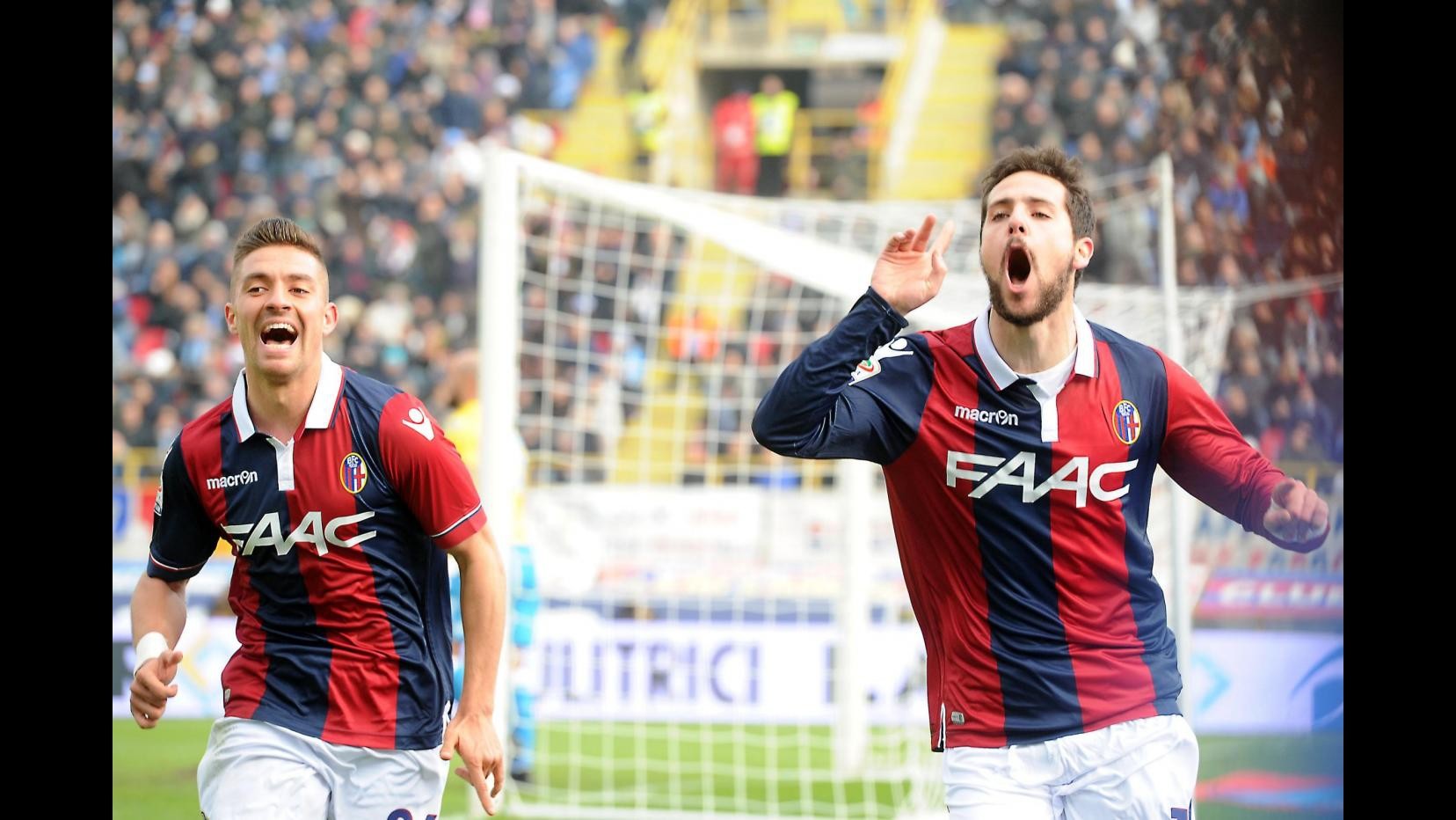 La corsa del Napoli si ferma a Bologna: super Destro, è 3-2