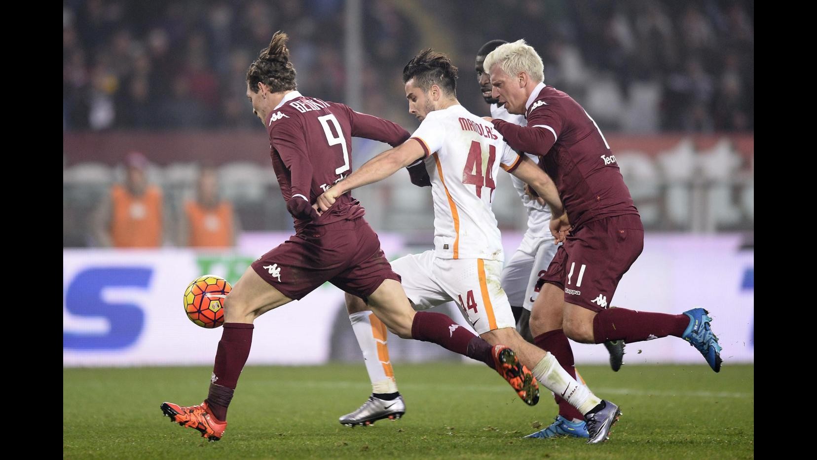 Serie A, Maxi Lopez riprende Pjanic: Torino-Roma 1-1
