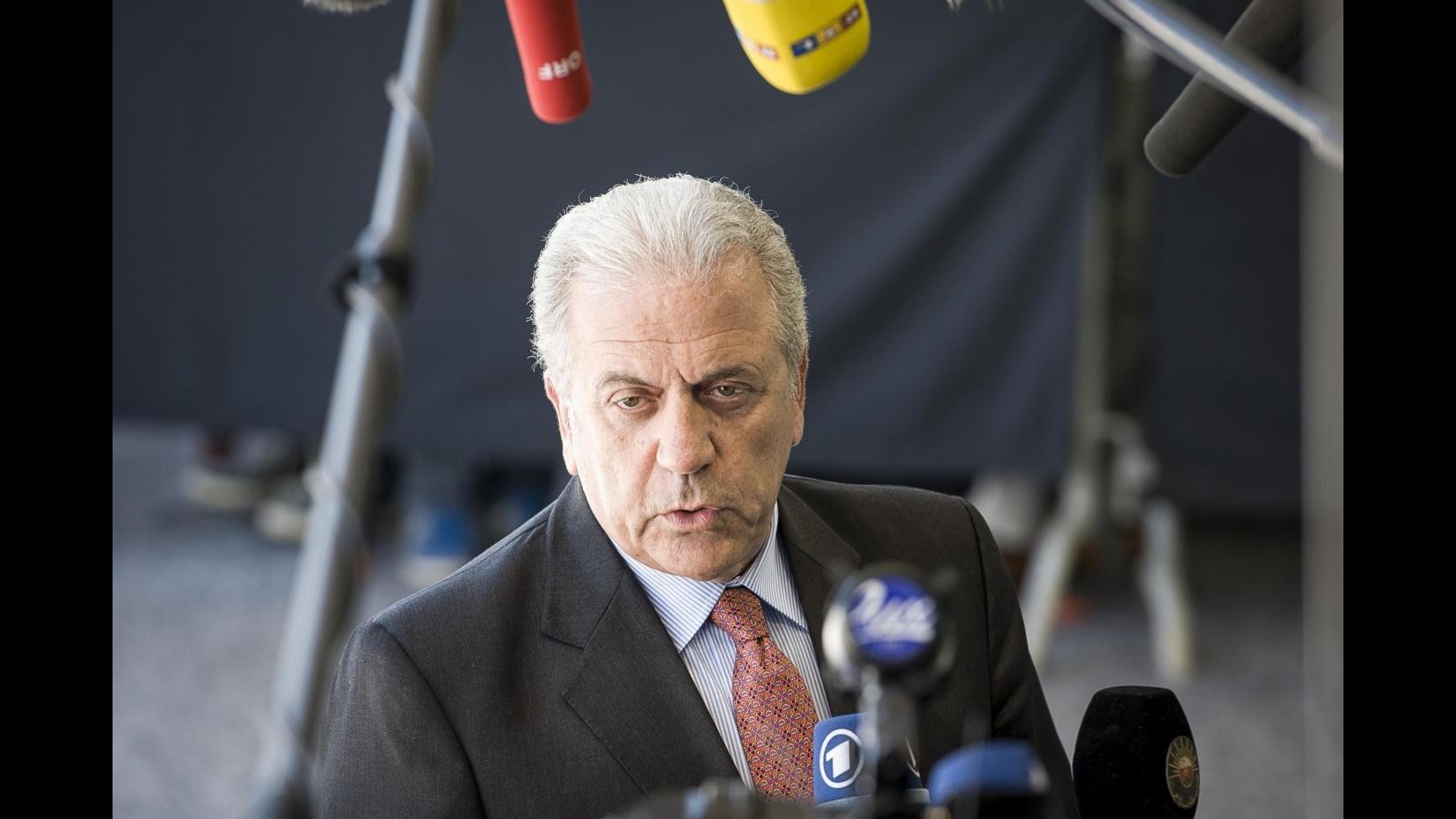 Terrorismo, ministri Ue approvano accordo su registro dati passeggeri