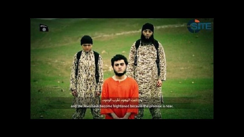 Isis pubblica nuovo video: prigionieri uccisi da bambini boia