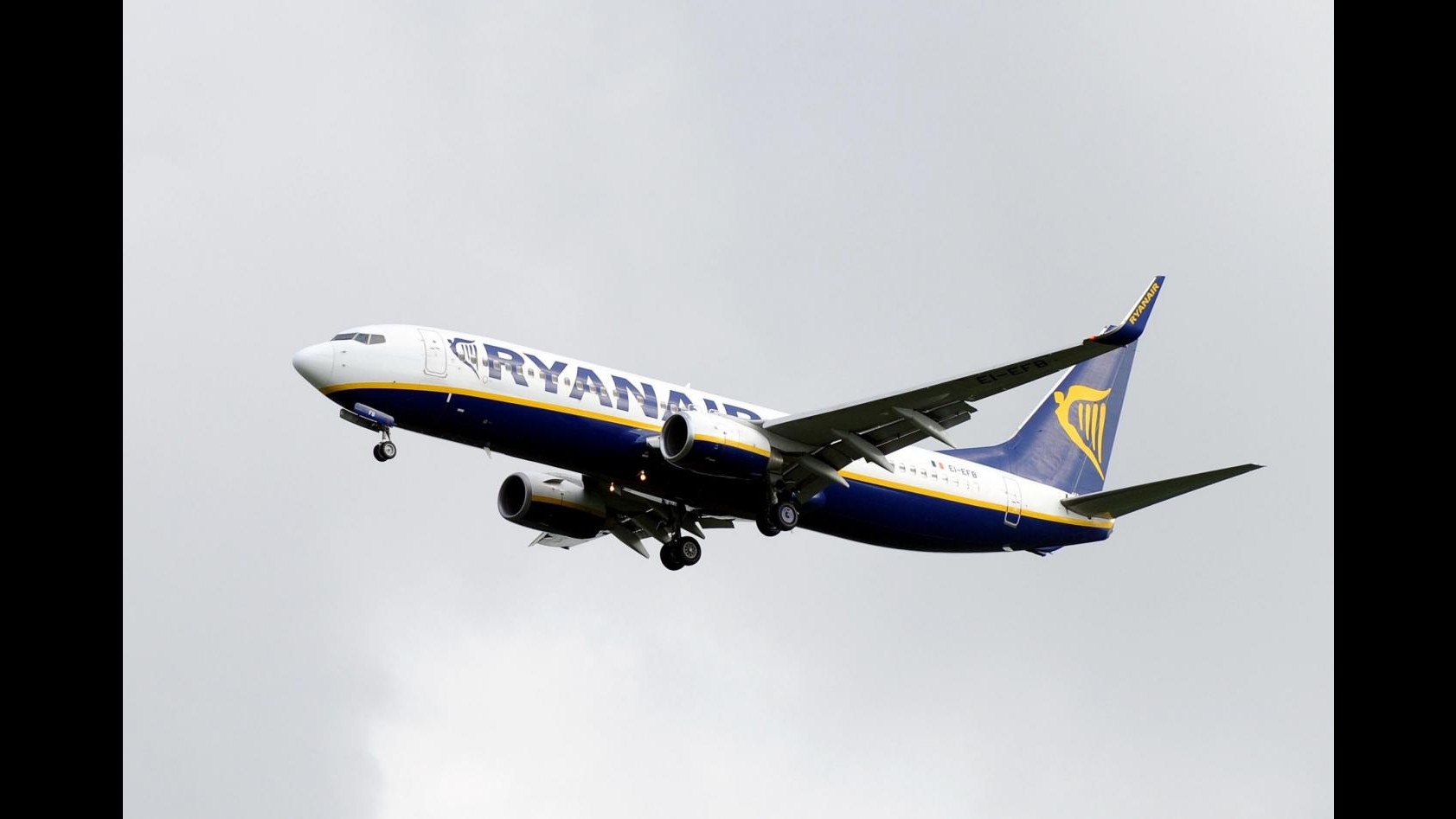 Ryanair: A novembre traffico cresce del 21%, 7,71 milioni di clienti