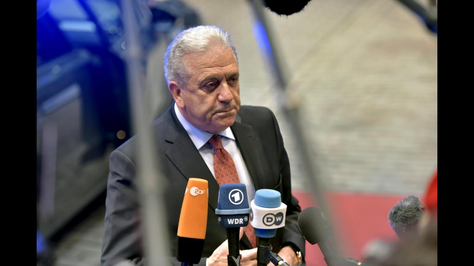 Terrorismo, Commissione europea presenta pacchetto norme post-Parigi