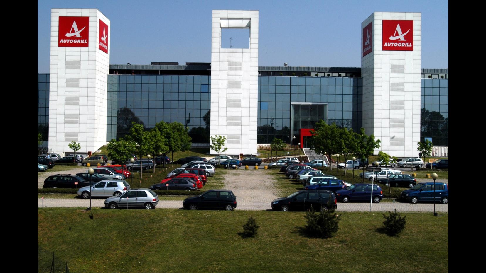 Autogrill cresce in canale ferrovie Olanda, accordo su 20 ristoranti