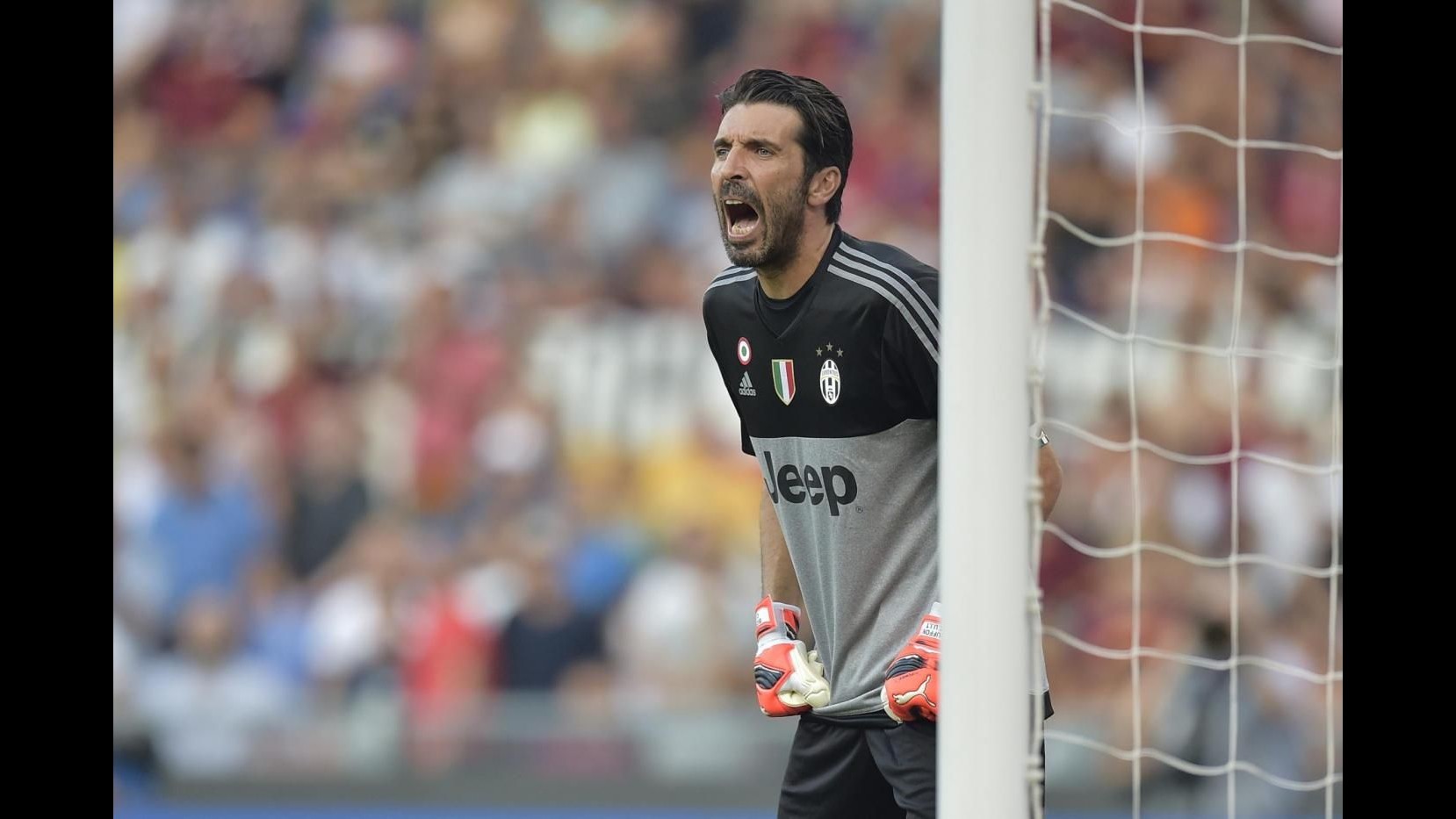 Globe Soccer Awards: Buffon in lizza insieme a Messi e Ronaldo