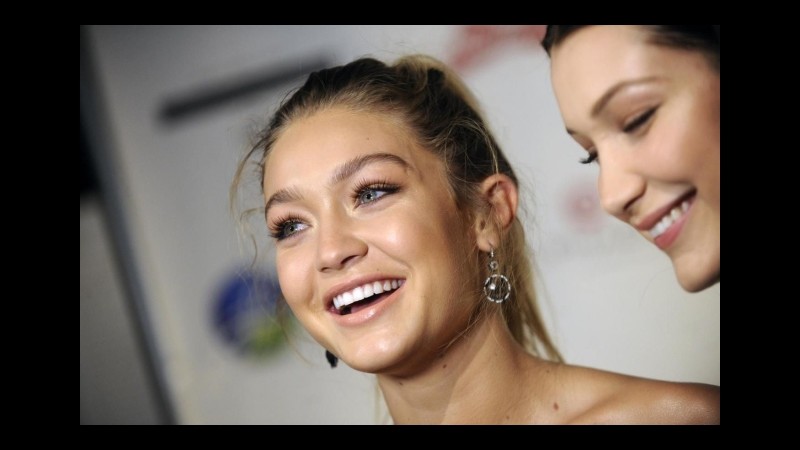 Tommy Hilfiger sceglie Gigi Hadid come sua ambasciatrice