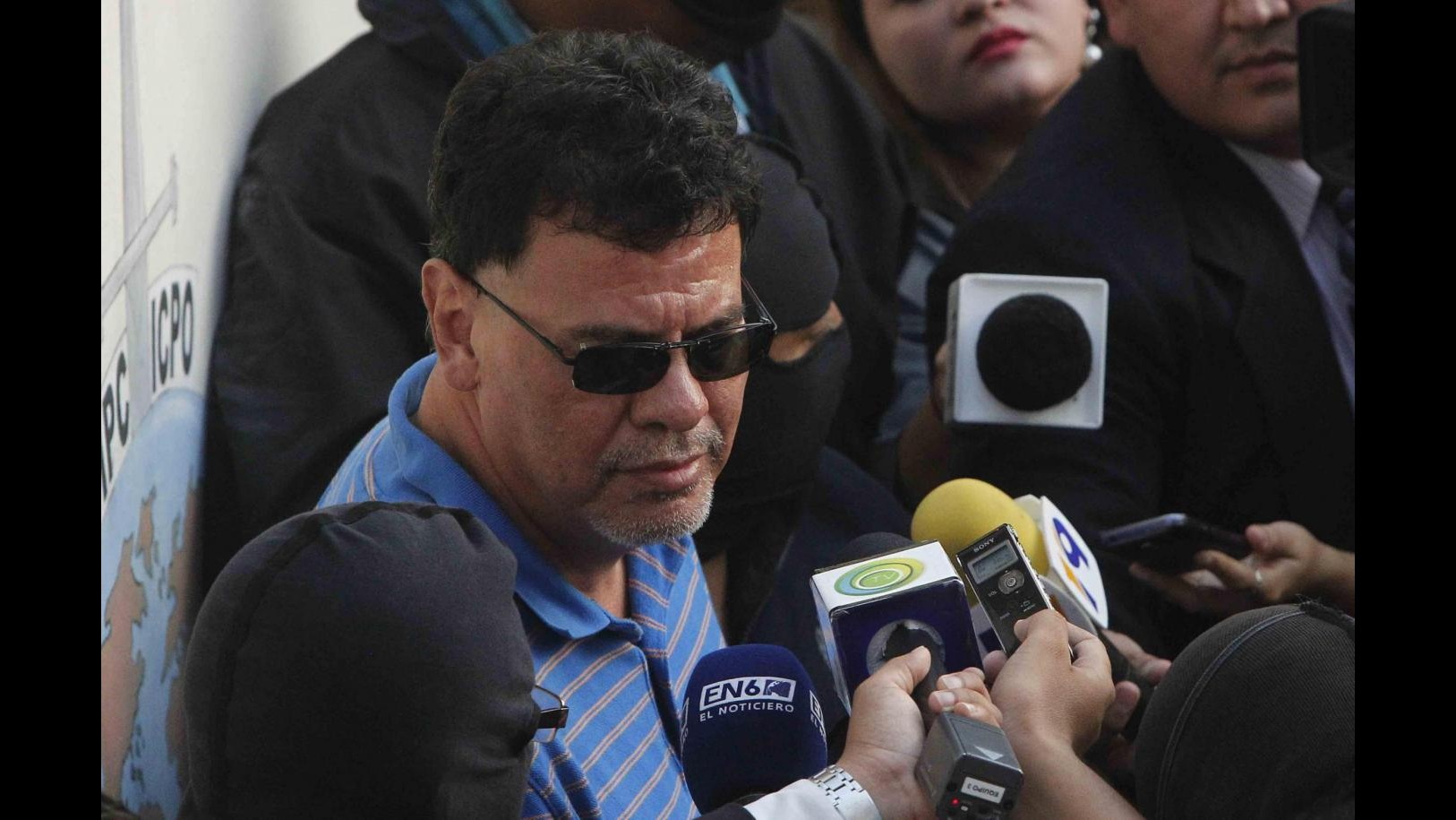 Calcio, El Salvador: arrestato ex presidente della Federazione