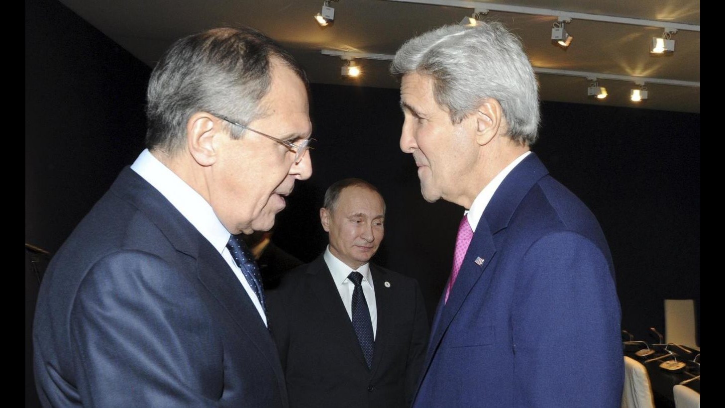 Siria, Putin a Kerry: Cerchiamo con Usa una soluzione alla crisi